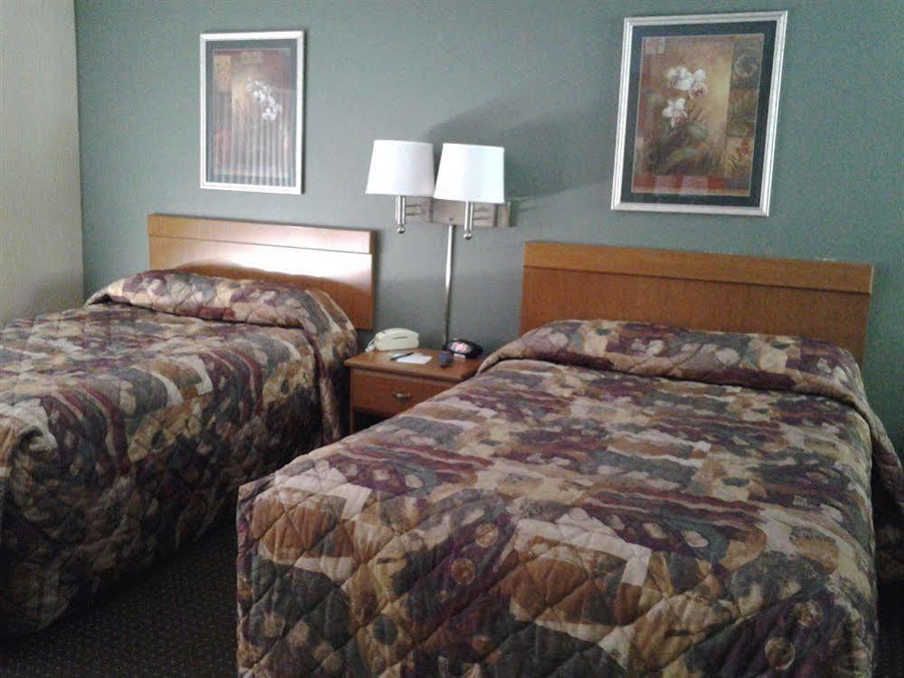 Maple Leaf Motel Shady Cove Bagian luar foto